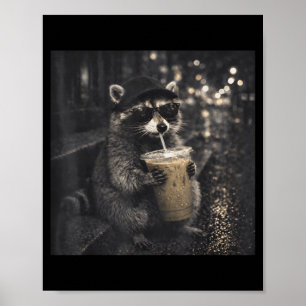 Lustiger Waschbär mit Sonnenbrille beim Trinken vo Poster