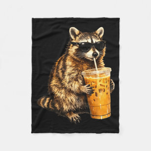 Lustiger Waschbär trinkt eisgekühlten Kaffee Tier Fleecedecke