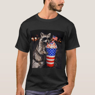 Lustiger Waschbär trinkt Eiskaffee Männer Frauen 4 T-Shirt