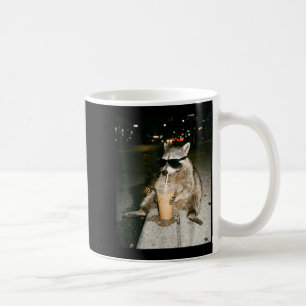 Lustiger Waschbär trinkt Eiskaffee Meme Männer Fra Kaffeetasse