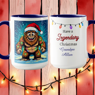 Lustiger Weihnachts-Bigfoot personalisiert Tasse