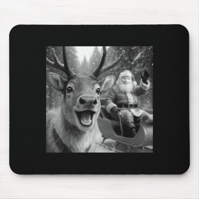 Lustiger Weihnachtsmann im Schlitten mit Rentier W Mousepad (Vorne)