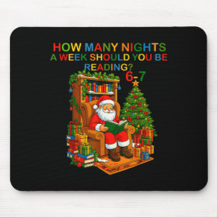 Lustiger Weihnachtsmann liest 67 Meme T-Shirt Weih Mousepad
