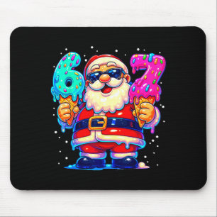 Lustiger Weihnachtsmann sagt sechs sieben 67 Meme  Mousepad