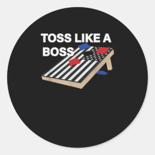 Lustiger Wurf wie ein Boss Cornhole Wettbewerb US Runder Aufkleber