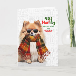 Lustiger Zwergspitz mit Flöhen Navidog mit Namen Feiertagskarte