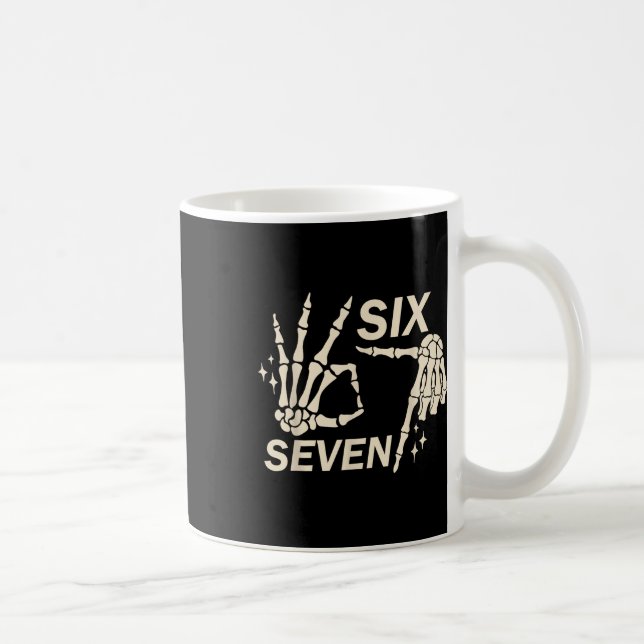 Lustiges 67 Six Seven Meme-Paar passendes Hallowee Kaffeetasse (Rechts)