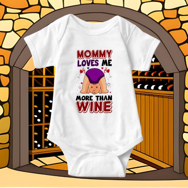 lustiges Baby Mommy Lieben Wein Wort Kunst Unisex Strampler (Von Creator hochgeladen)