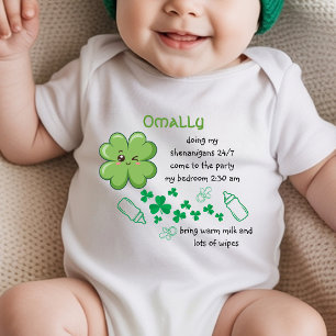 Lustiges Baby-Zitat Grüne Klover St. Patrick's Baby Strampler