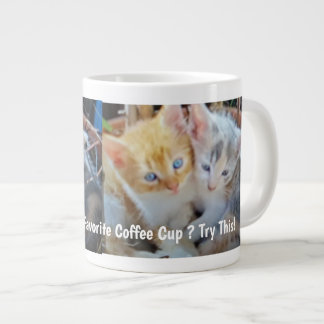 Lustiges Foto von zwei süßen Kätzchen Jumbo-Tasse