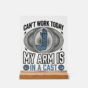 Lustiges gebrochenes Arm-Gips Vintage T-Shirt Desi Acrylschild