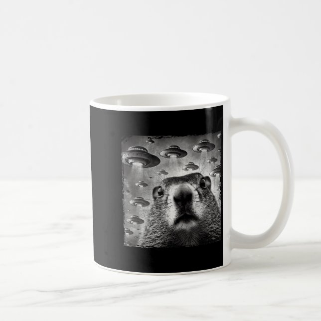 Lustiges Groundhog-Selfie mit Alien-Ufos Groundhog Kaffeetasse (Rechts)