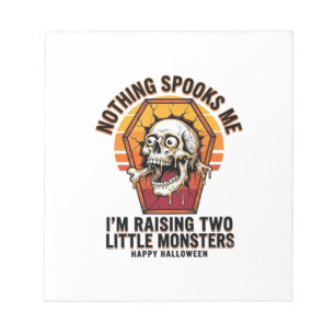 Lustiges Halloween-Mutter-Shirt für Eltern von zwe Notizblock