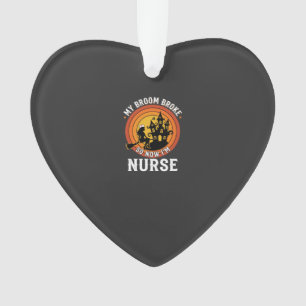 Lustiges Halloween-Nurse-Hexen-Besen-Kostüm-Grafik Ornament