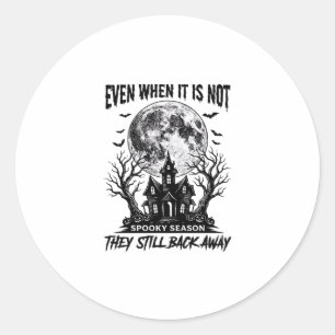 Lustiges Halloween-Shirt Gruselige Saison Lauf weg Runder Aufkleber