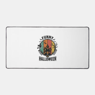 Lustiges Halloween Spukhaus Vintage Vektor Design Schreibtischunterlage