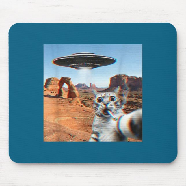 Lustiges Katzen-Selfie mit UFO und Zigarette  Mousepad (Vorne)