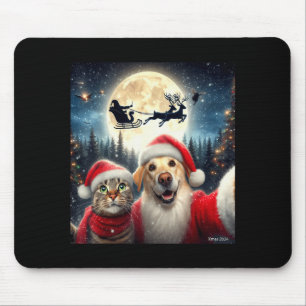 Lustiges Katzen- und Hund-Selfie mit Weihnachtsman Mousepad