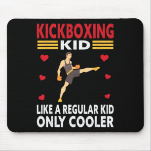 Lustiges Kinderkickboxer-Outfit - Boxendes Kind  Mousepad