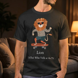 Lustiges Löwen-Vater-Shirt, das beim Fernsehen sch T-Shirt