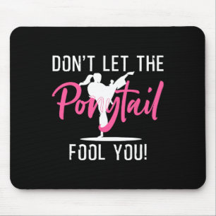 Lustiges Mädchen Karate Design Kinder Frauen Kickb Mousepad