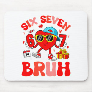 Lustiges Meme 67 Sechs Sieben Bruh Valentins Herz Mousepad