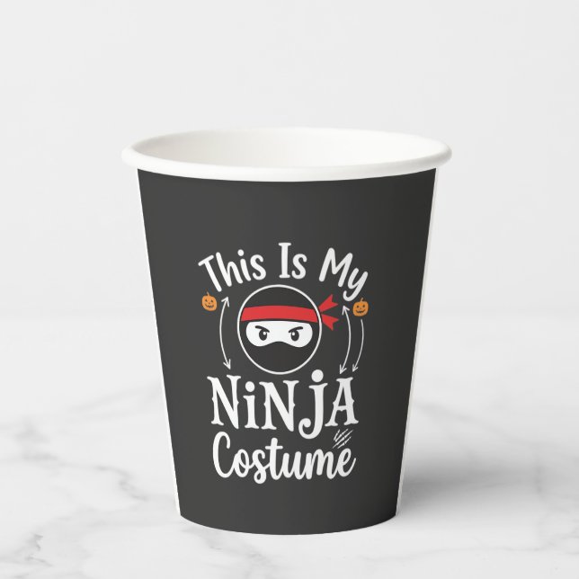 Lustiges Ninja-Kostüm Halloween-Design_1 Pappbecher (Vorderseite)