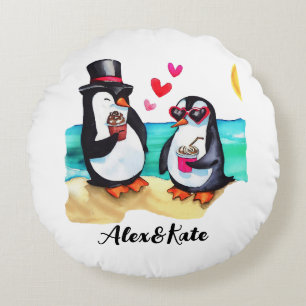 Lustiges Pinguin-Paar, Tiere in Liebe Rundes Kissen