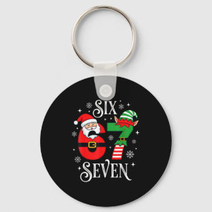 Lustiges Sechs Sieben 67 Meme 6 7 Elf Santa Weihna Schlüsselanhänger