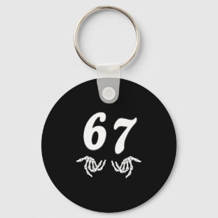 Lustiges Sechs Sieben 6 7 Meme 67 Skeletthand Hall Schlüsselanhänger