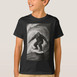 Lustiges Surfen Bigfoot Meer Selfie Auf Surfboard T-Shirt