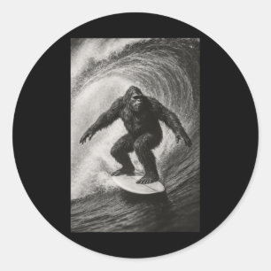 Lustiges Surfen Bigfoot Meer Selfie Auf Surfbrett Runder Aufkleber