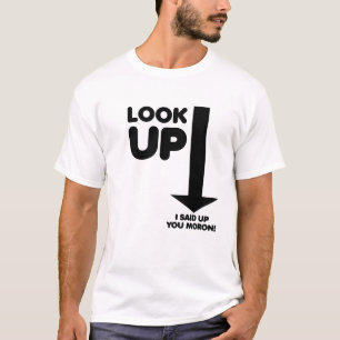 Lustiges T-Shirt ansehen