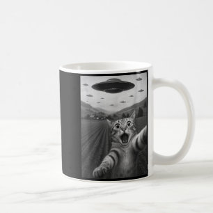 Lustiges überrascht Ed Katze Selfie mit Alien Ufo Kaffeetasse