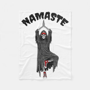 Lustiges Yoga Namaste Halloween Skelett Sensenmann Fleecedecke