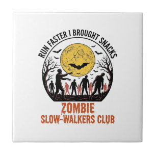 Lustiges Zombie-Shirt mit graviertem Mond und dunk Fliese