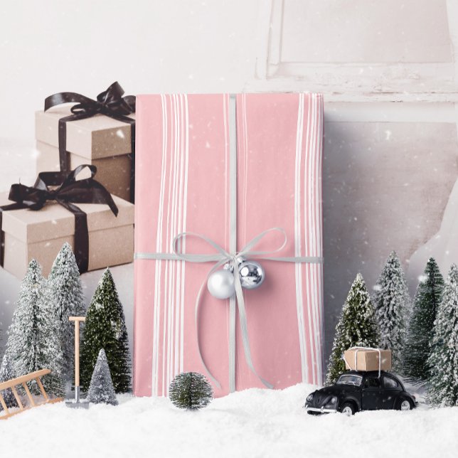 Lux Weihnachtsweiße Streifen auf rosa Wrapping Pap Geschenkpapier (Celebrate every occasion with our stunning Lux Christmas Pink wrapping paper!)