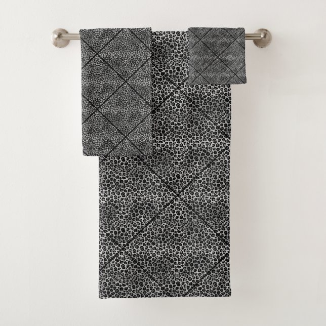 LUXE LEOPARD SCHWARZ-WEISS TOWEL SET (Insitu)