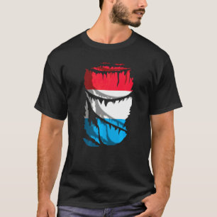 Luxemburg-Flagge mit zerrissenem oder kaputtem Sto T-Shirt