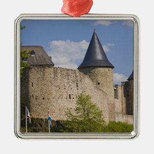 Luxemburg, Tal des Flusses Sauer. Bourscheid, Silbernes Ornament
