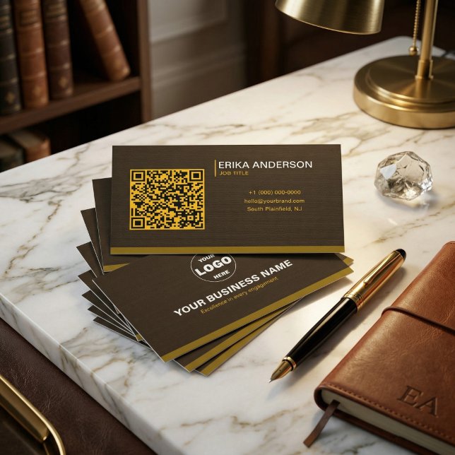 Luxuriös Dunkelbraun Texturierter QR Code Minimal  Visitenkarte (Luxury Dark Brown Textured QR Code Minimal Gold Business Card)