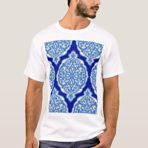 Luxuriös weiß-blau, türkisch dekoriert. T-Shirt