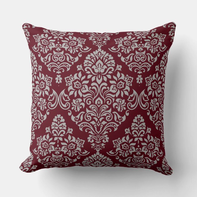 Luxuriöse Damask Muster auf Rich and Deep Burgundy Kissen (Vorderseite)