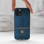 Luxuriöse elegante Gold Glitzer Blau mit Monogramm Case-Mate iPhone Hülle<br><div class="desc">Exklusiv aussehendes Büro oder persönliches mit Monogramm Telefongehäuse mit einem Imitat Kupfer Metal Gold Glitzer Quadrat mit Ihren Monogramm Namen Initialen und einem glitzernden Streifen über einem stilvollen klassischen Blau Imitat Leder Hintergrund. Geeignet für kleine Unternehmen, Firmenfachleute oder selbstständige Geschäftsleute, Stylist- und Markenfachleute, Makeup-Künstler oder Schönheitssalons, Boutique- oder Ladenmanager. Bitte...</div>