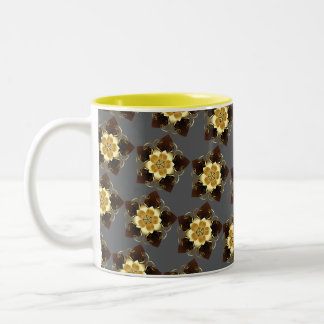 Luxuriöser goldener floraler Mandala-Ornament-Desi Zweifarbige Tasse