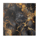 Luxuriöser Marmoreffekt in Schwarz und Gold Fliese<br><div class="desc">Mit diesen Keramik-Fliesen aus schwarzem und goldfarbenem Marmor können Sie Ihrer Zuhause eine Touch Luxus hinzufügen. Die aufwändige Gestaltung und die elegante Farbpalette mit Goldplätschern schaffen ein elegantes und zeitloses, nahtloses Design. Ideal für jede moderne Zuhause und um eine Touch Glamour zu jedem Raum wie Ihrem Bad, Küche oder jedem...</div>