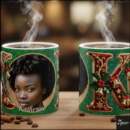 Luxuriöser roter Samt Gold Weihnachtsbuchstabe K Kaffeetasse