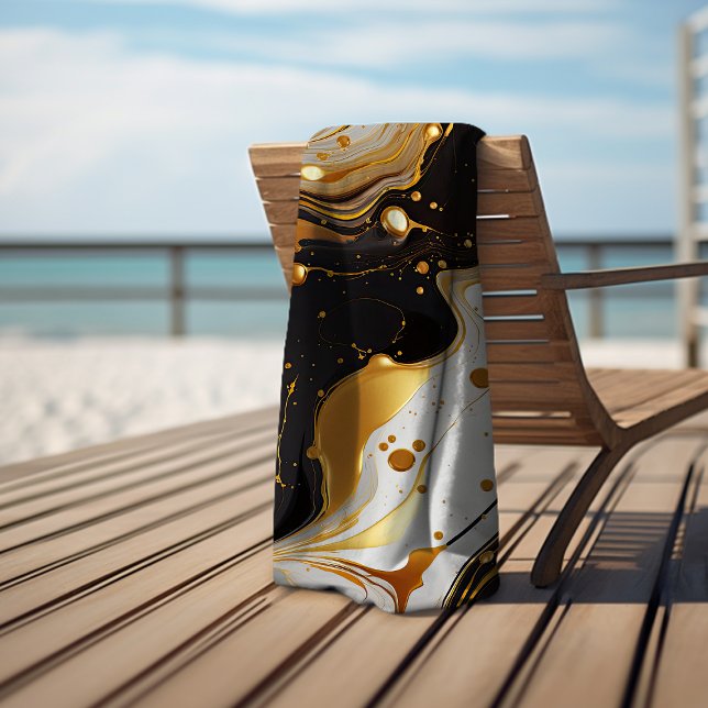 Luxuriöses Marmor Goldglasur feminin Schwarz-weiß Strandtuch (Von Creator hochgeladen)