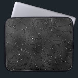 Luxuriöses schwarzes Hintergrundmuster mit Glitzer Laptopschutzhülle<br><div class="desc">Clam-Design mit luxuriösem schwarzem Hintergrund und weißen Glitzern.</div>