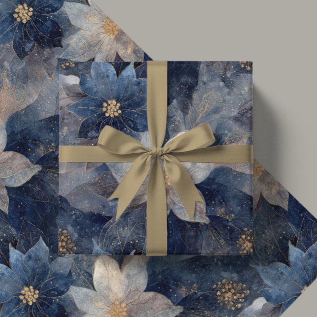 Luxury Christmas Blue and White Poinsettia Gift  Geschenkpapier (Von Creator hochgeladen)